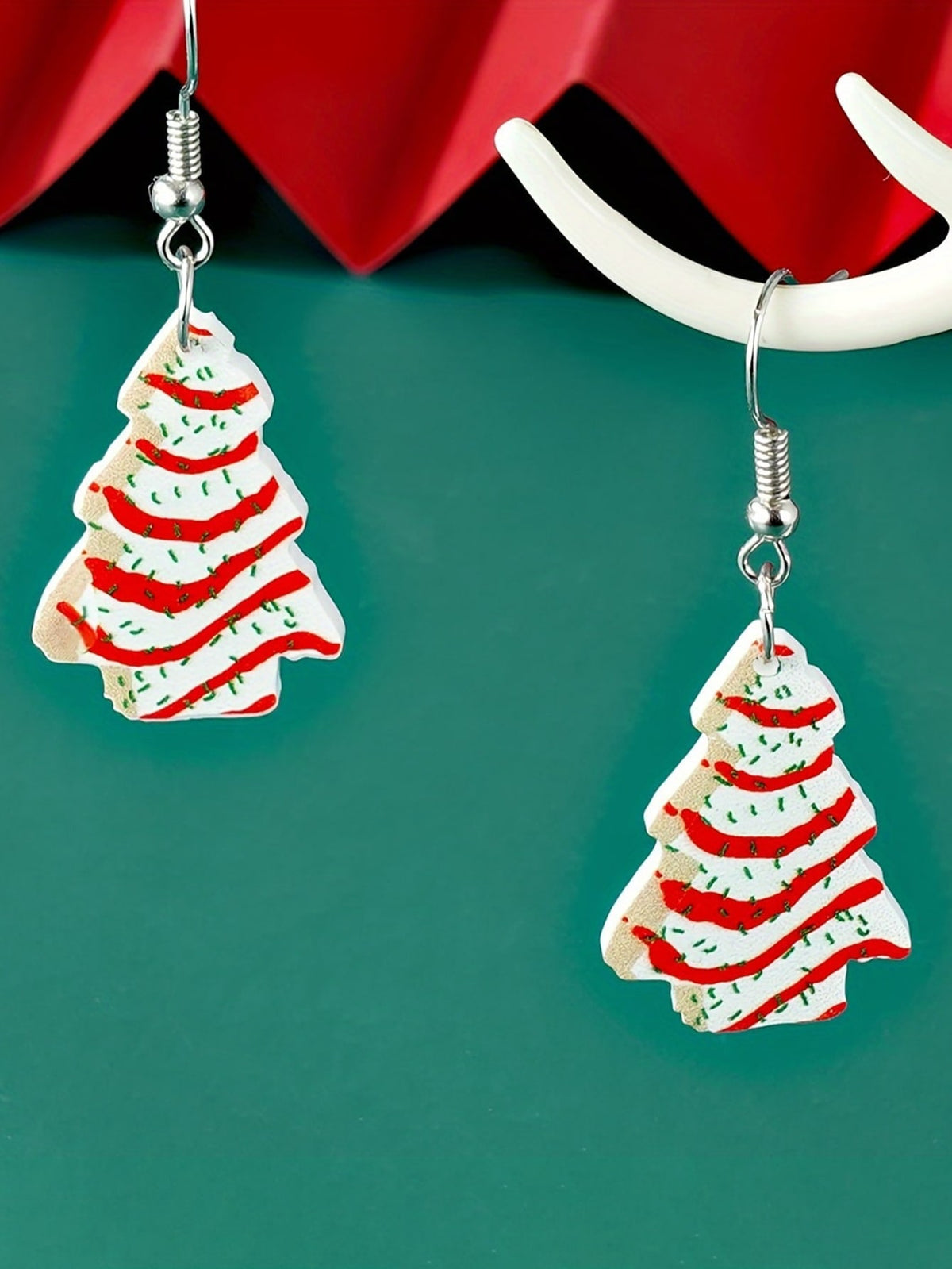 Christmas Tree Cookie Design Pendant Earrings, Cute Cartoon Style Acrylic Jewelry, Lovely Christmas Earrings - Christmas Halloween