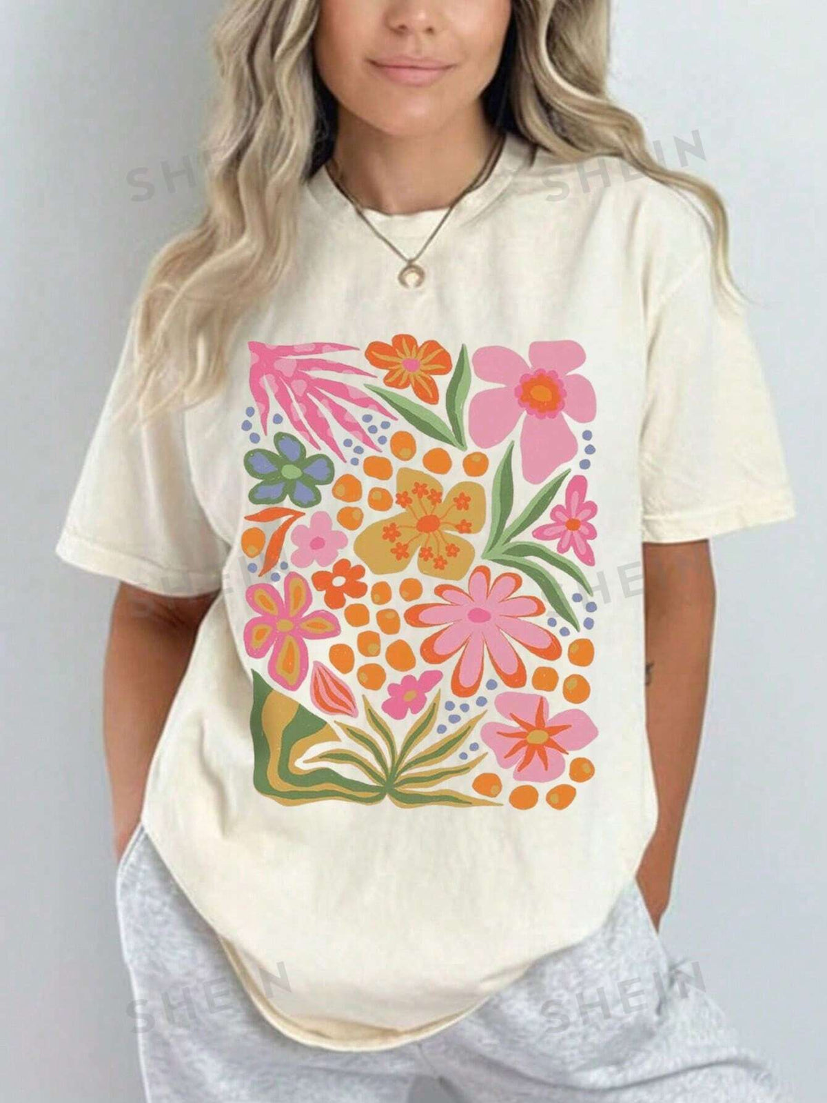 SHEIN LUNE Short-Sleeved T-Shirt With Floral Design