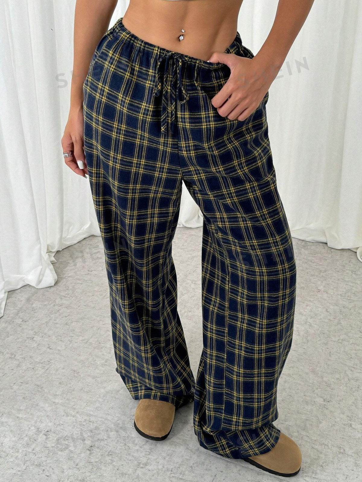 SHEIN EZwear Women Waist-Tied Plaid Straight Casual Pants With Pocket