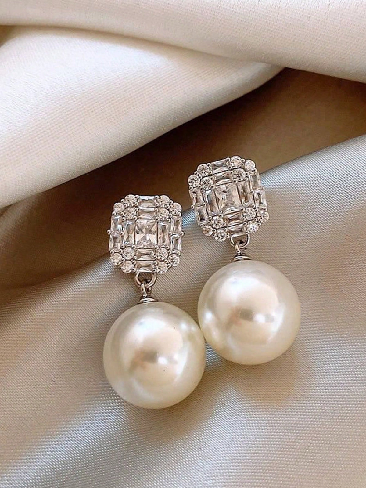 1pair Micro-Inlaid Cubic Zirconia & Pearl Stud Earrings, High-End And Versatile Design For Elegant Outfits