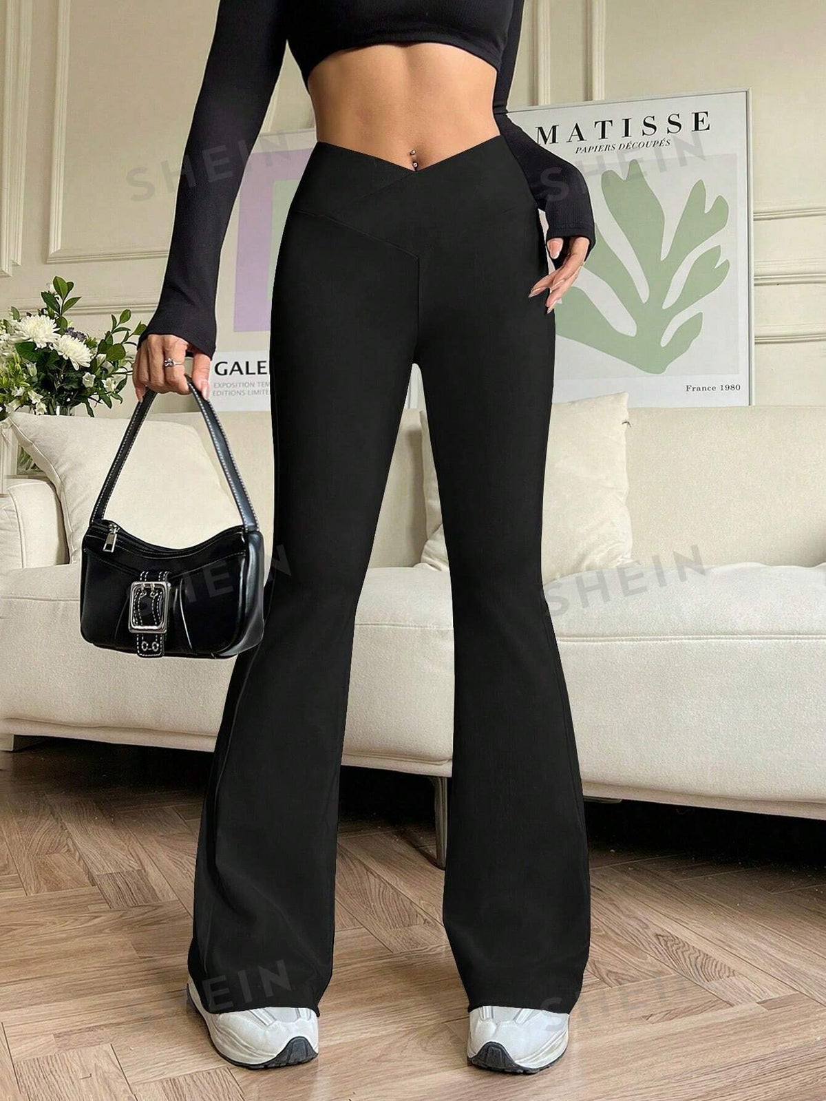 SHEIN EZwear Solid Color Casual Overlap V-Waist Flare Pants