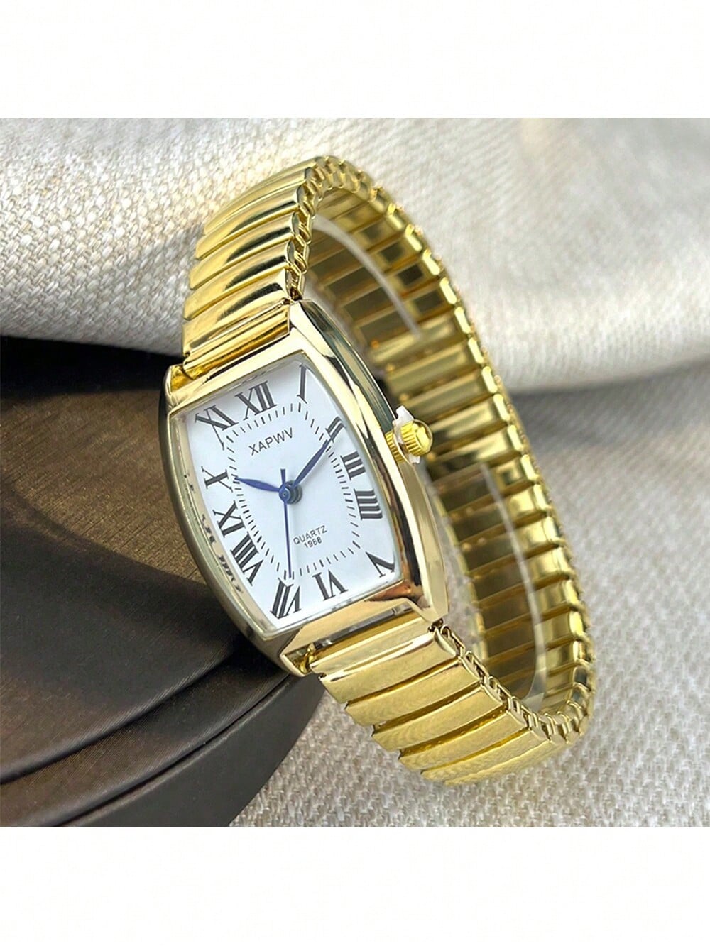 Fashionable And Stylish Watch Suitable For Daily Wear As A Gift For Students Returning To School