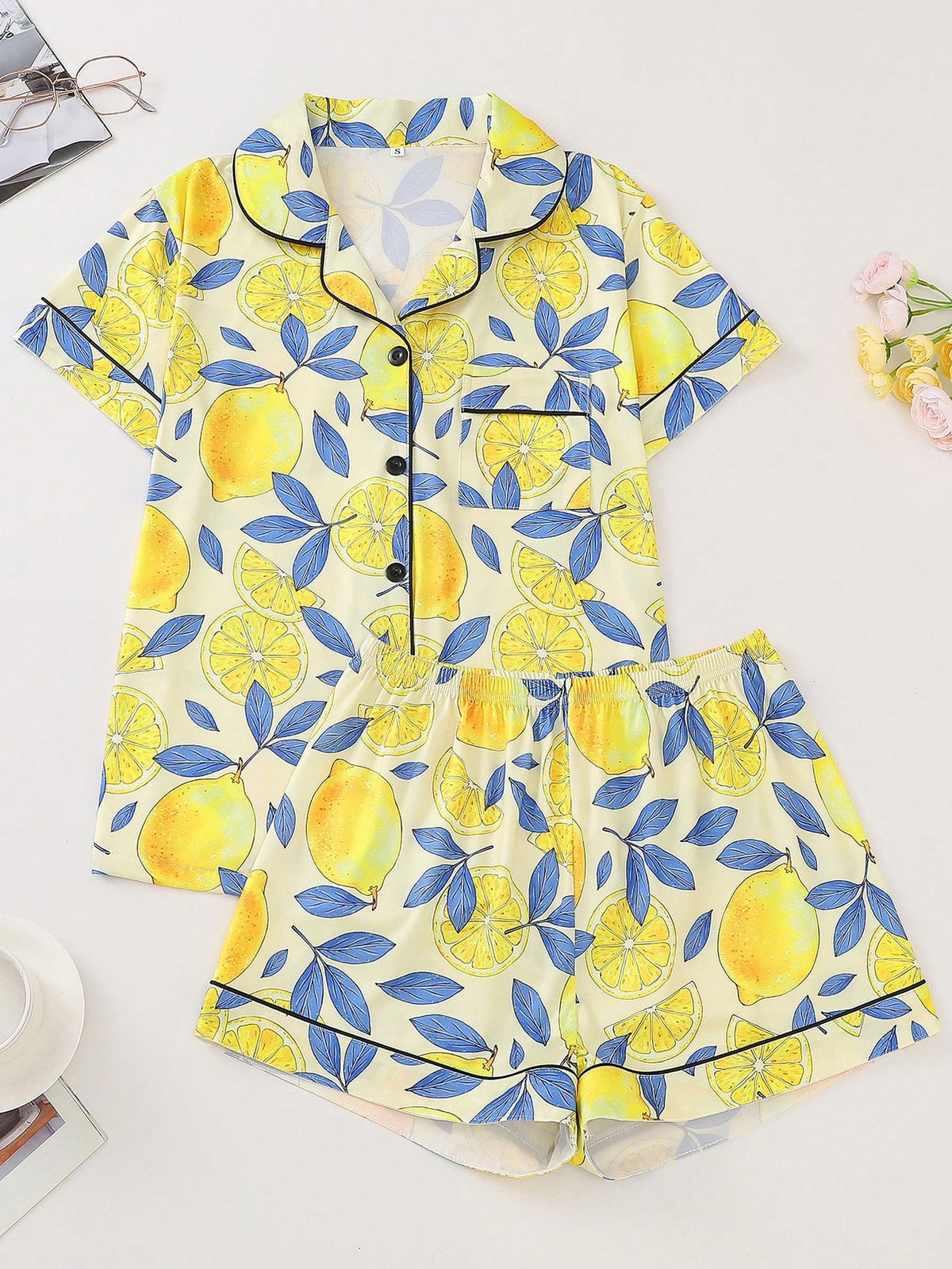 Fruit Lemon Print Women's Pajama Set, Turn-Down Collar Short Sleeve Top And Loose Shorts, Casual Women's Sleepwear And Loungewear