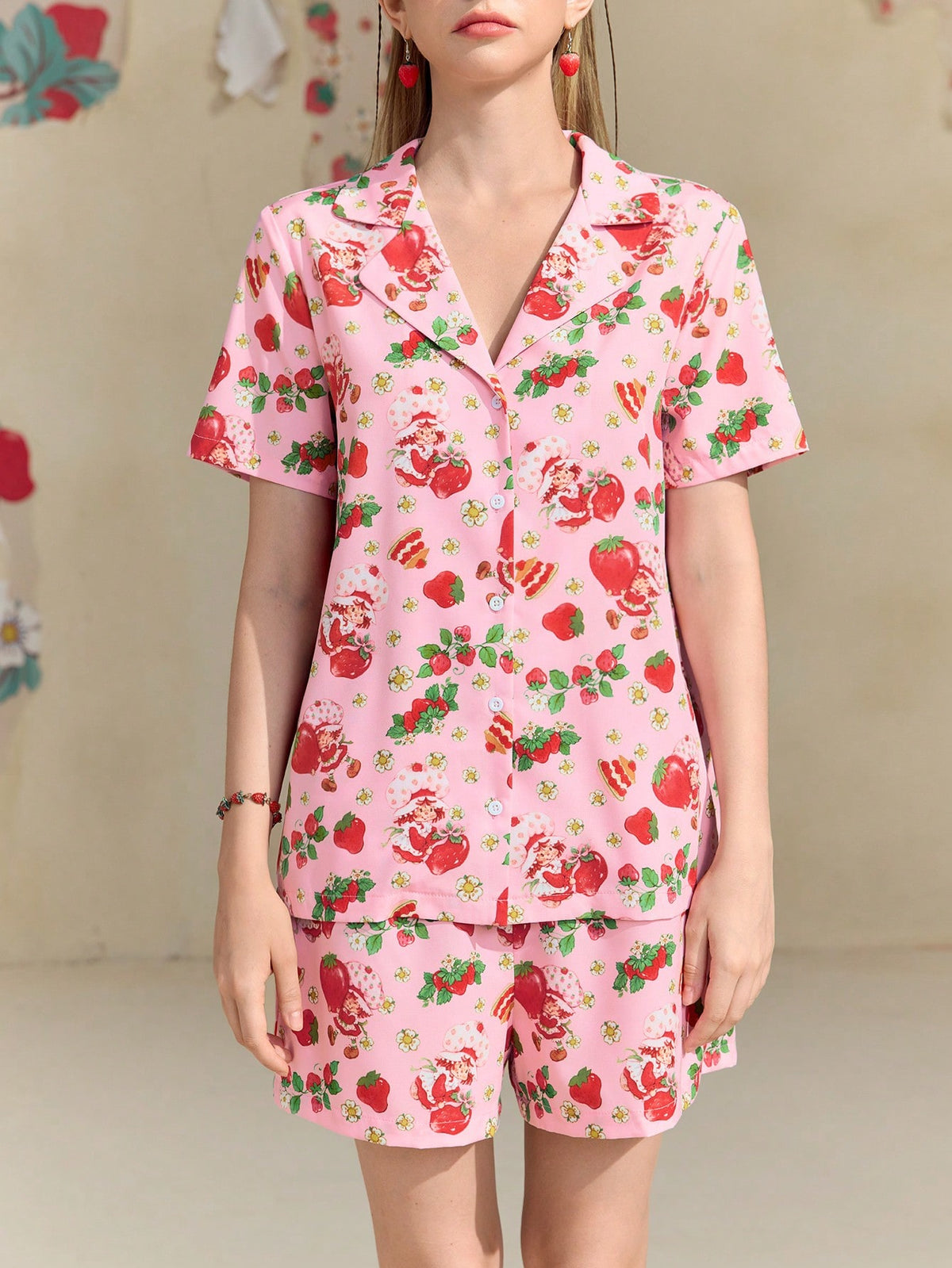 Strawberry Shortcake X SHEIN Women's Strawberry Print Sweet Pajama Set, Strawberry Cake Pattern, Pink, Lapel Button Short Sleeve Top And Shorts, Summer