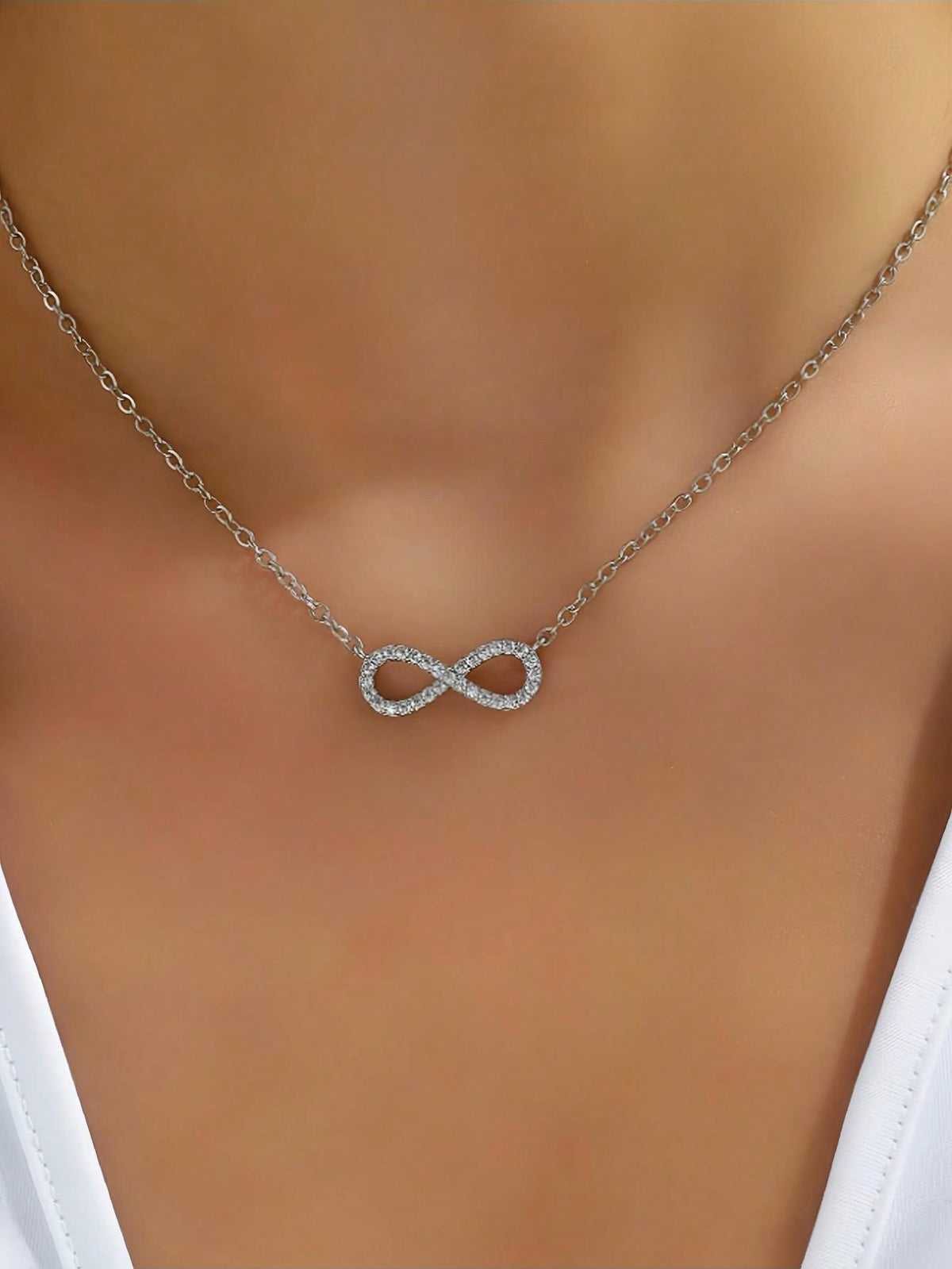 1pc Silver Fashionable Creative Infinity Symbol Necklace Women's Clavicle Chain, Unique Design