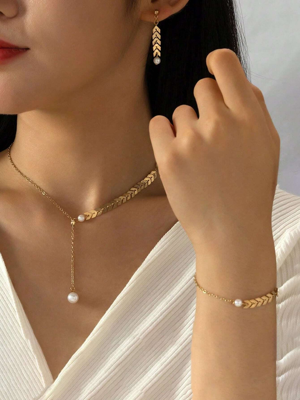 One Set Of Women Fashion Jewelry Including One Necklace, One Pair Of Earrings, One Bracelet In Golden Color With Wheat And Faux Pearl Design, Delicate Texture And Luxurious Style, Perfect For Festival