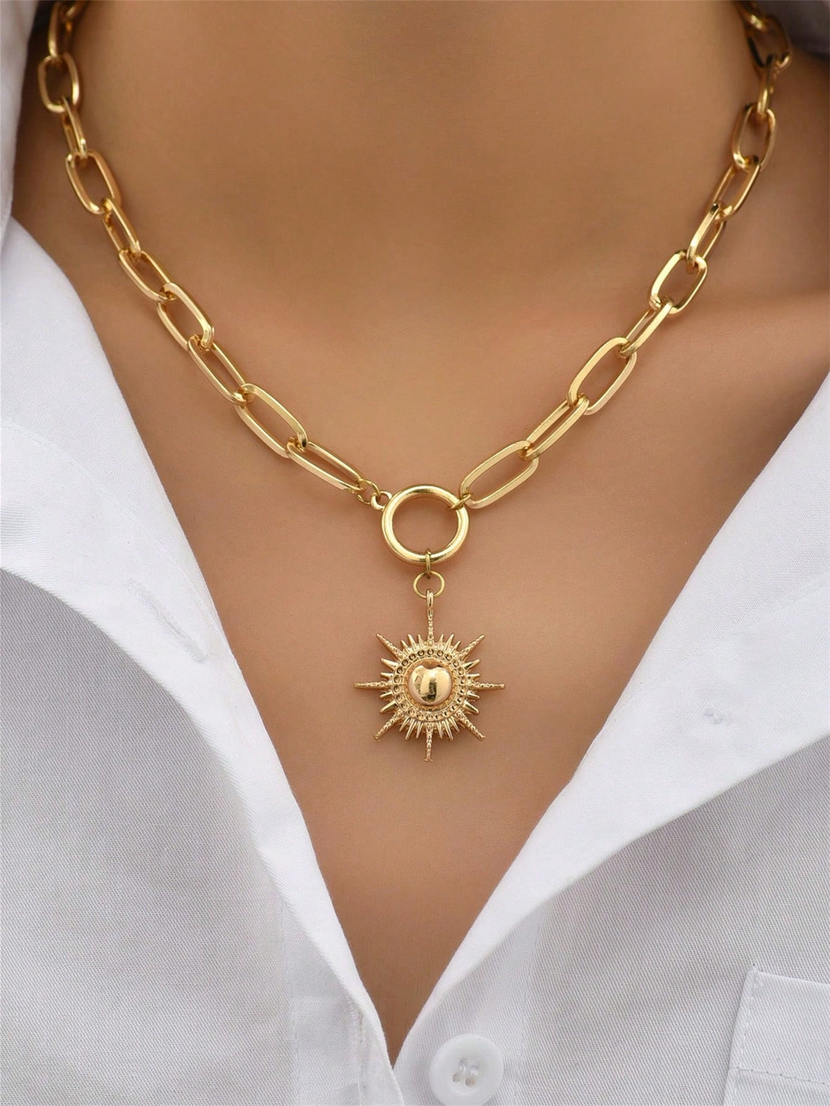 1pc Fashionable Sun Pendant Necklace