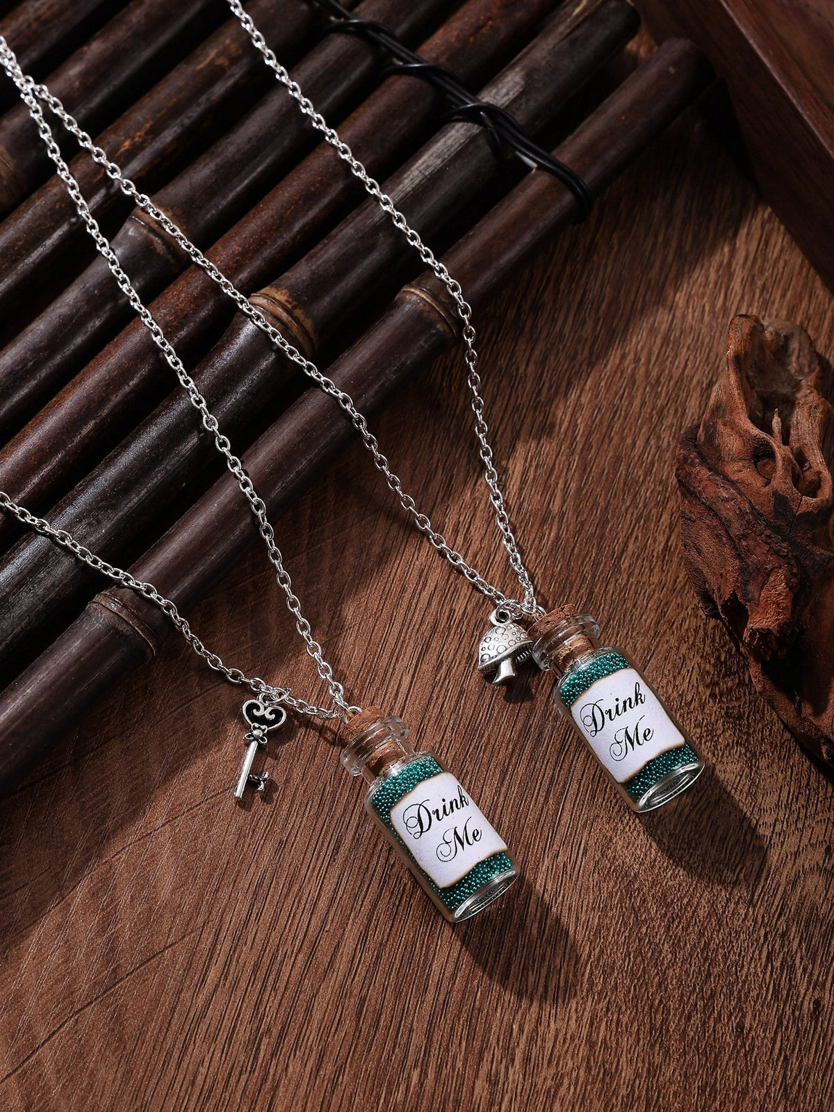 1pc "Drink Me" Alice In Wonderland Bottle Necklace With Key Or Mushroom Charm In Silver, Suitable For Daily Wear