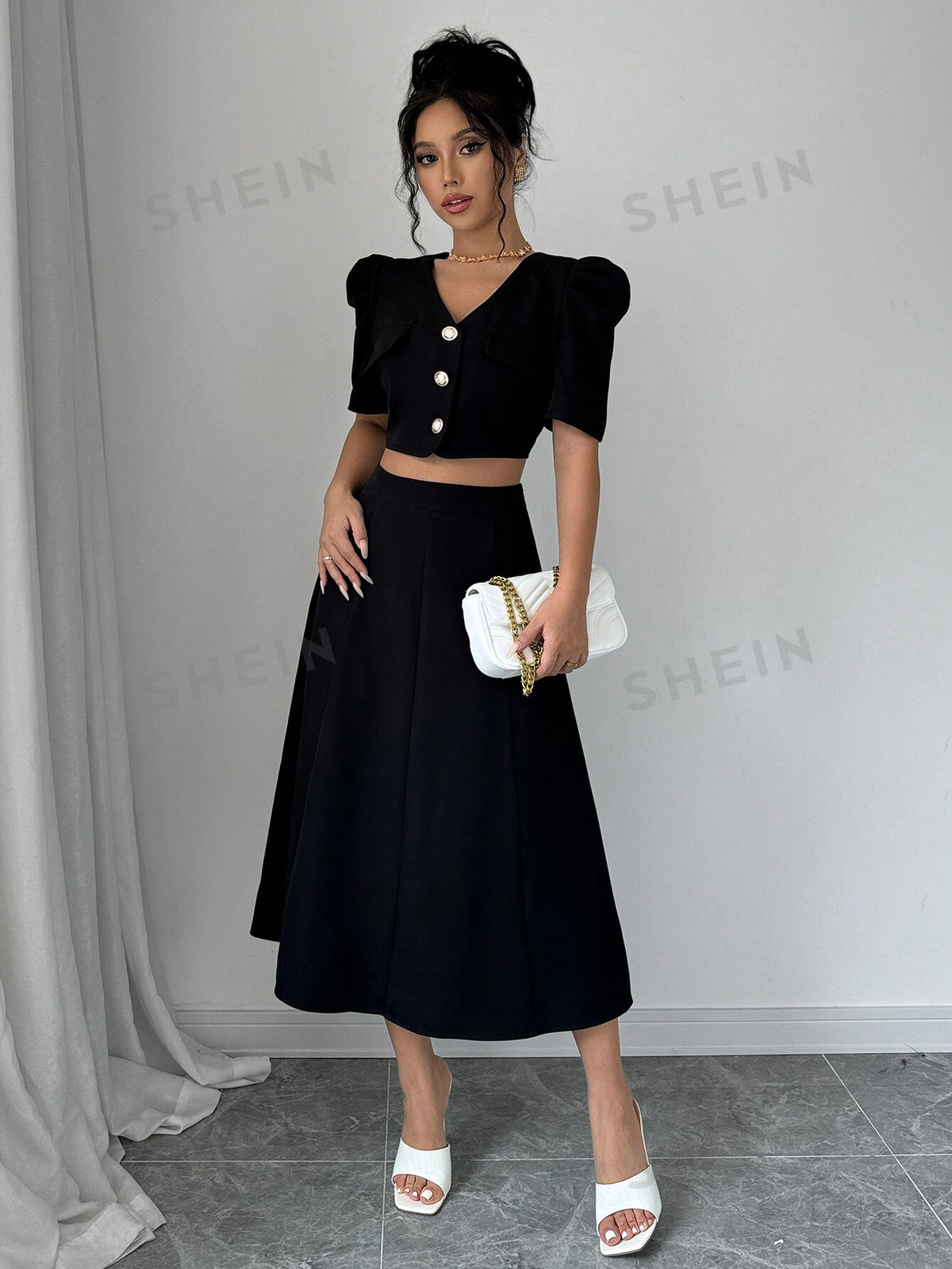 SHEIN Privé 2pcs Women Summer Solid V-Neck Puff Sleeve Button-Front Crop Top And Mini Skirt Casual Set