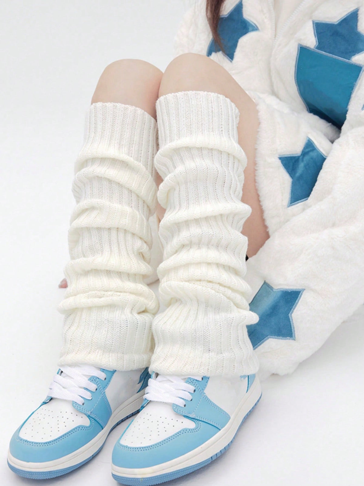 One Pair Of White Over-The-Knee Leg Warmers